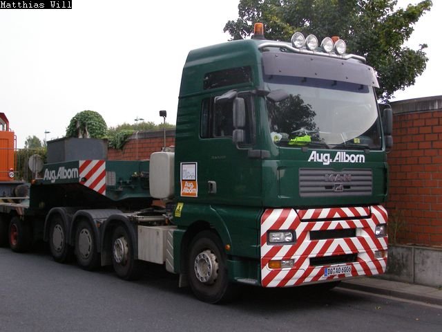 P8250375