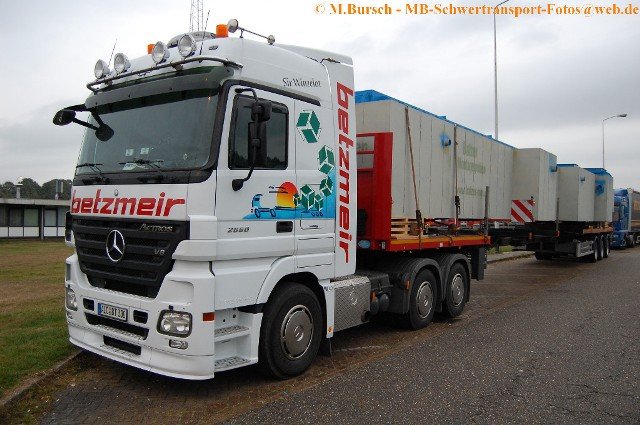 20081114 1513686215 schwertransportbilder 2008-09-30 00000[1]