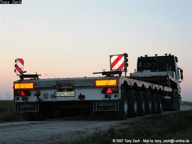 20071125 1602074104 mb-4160titan-grohmann-zech10