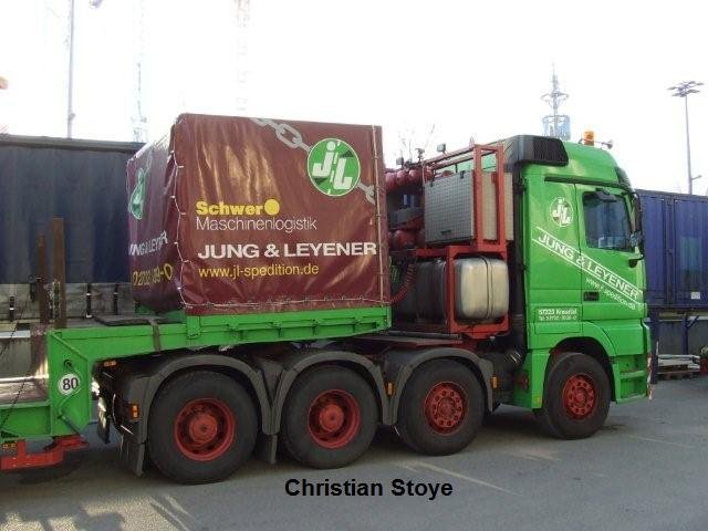 20080322 1732299280 jung  leyener mb actros titan 4153 -334