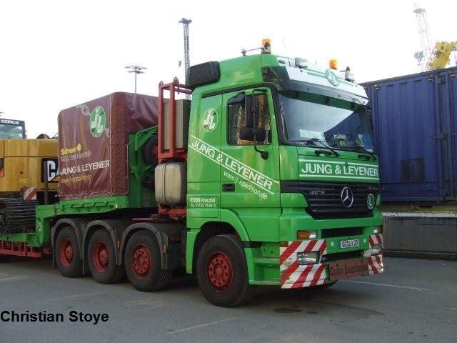20080322 2039647713 jung  leyener mb actros titan 4153 -331