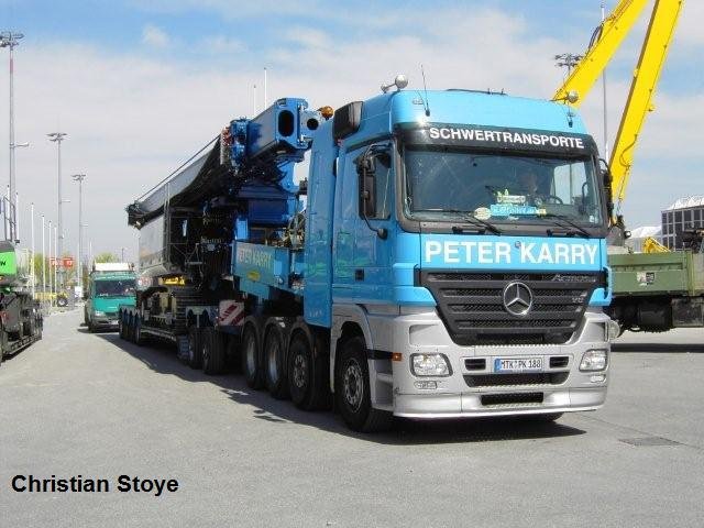 20080412 1224437612 karry mb actros titan 4150 -344[1]