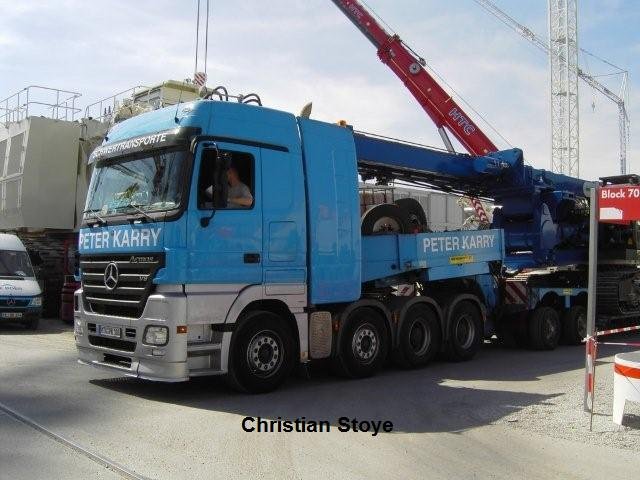 20080412 1225334735 karry mb actros titan 4150 -342[1]