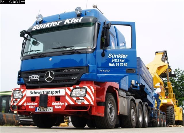 Staplertransport von Bornhöved nach Kiel Ostuferhafen 005