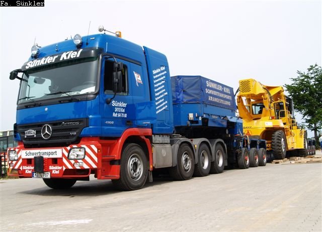 Staplertransport von Bornhöved nach Kiel Ostuferhafen 006