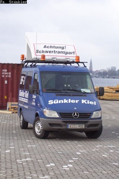 Tieflader Kiste im Ostuferhafen Kiel 2009 006