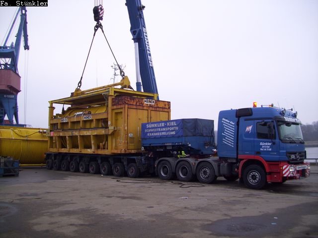 Tiefladertransporte Rendsburg Kreishafen Februar 2009 007