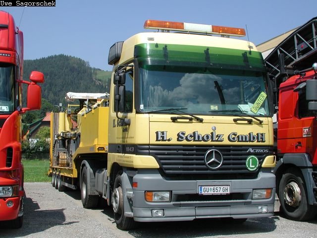 MB Actros 1843 Tiefladesattelzug Scholz GU657GH