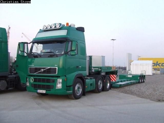 20081119 1037070860 schwandner volvo fh16 3a -766