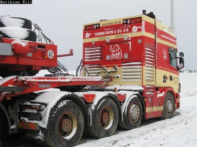 20071125 1269843036 pc270126