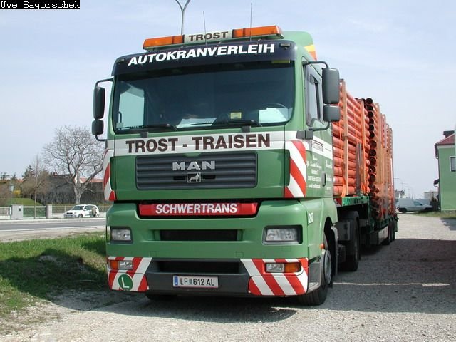 MAN TGA Tiefladesattelzug Trost