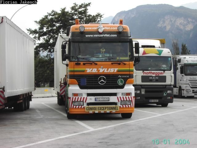 100DS-PICT3812 PICT3812