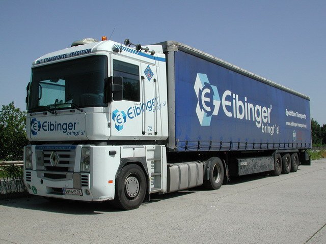 Renault Magnum Planensattelzug Eibinger